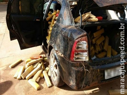  PRF recebe chamada de acidente e apreende 760 kg de maconha espalhada em rodovia de MS