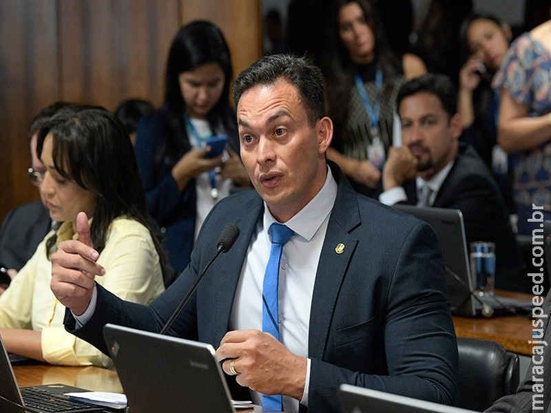 Projeto libera FGTS para pagamento de ensino superior e cirurgias Projeto libera FGTS para pagamento de ensino superior e cirurgias