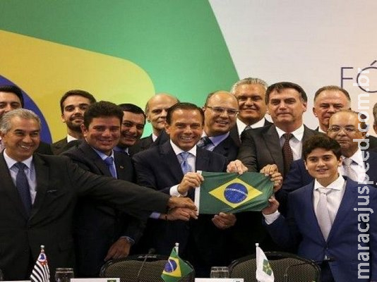 Reinaldo discute reforma da Previdência em reunião com ministro Reinaldo discute reforma da Previdência em reunião com ministro