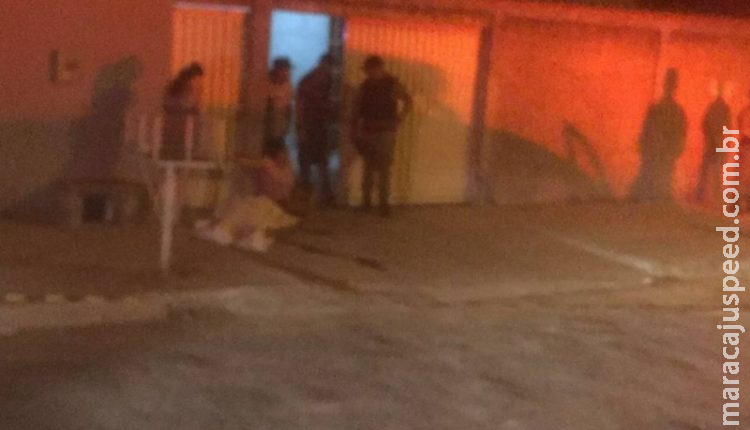 Som alto termina em briga de vizinhos e um ferido a tiros Som alto termina em briga de vizinhos e um ferido a tiros