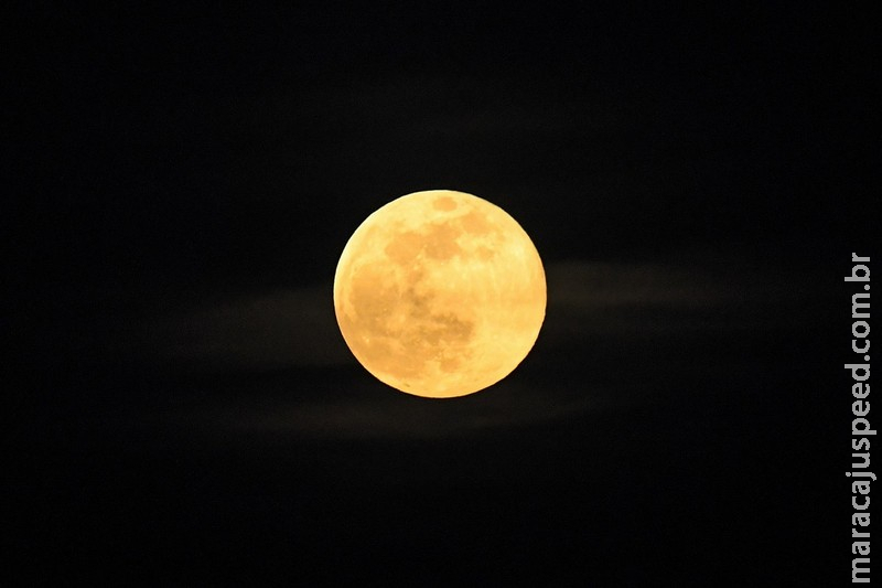 Terceira "superlua" do ano poderá ser vista hoje nos céu de MS Terceira "superlua" do ano poderá ser vista hoje nos céu de MS