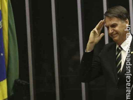 Bolsonaro assina decreto que acaba com horário de verão em todo o Brasil 