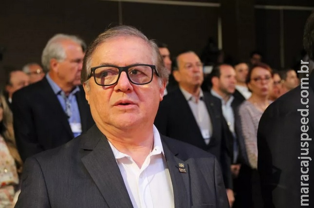 Bolsonaro demite Vélez e nomeia Abraham Weintraub como ministro da Educação
