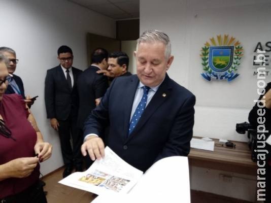 Deputado quer proibir sátira a cristãos na arte, Carnaval e qualquer ato público Deputado quer proibir sátira a cristãos na arte, Carnaval e qualquer ato público