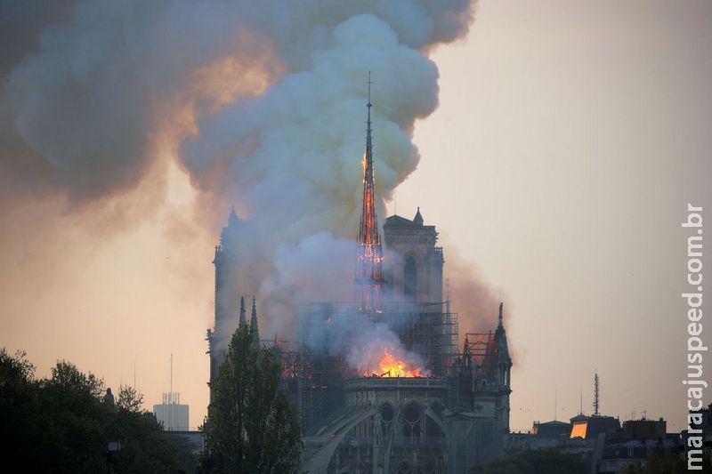 Doações para reconstrução de Notre-Dame somam US$ 900 milhões Doações para reconstrução de Notre-Dame somam US$ 900 milhões