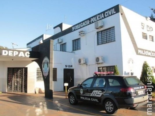 Funcionário de boate é preso após PM flagrar adolescentes bêbados Funcionário de boate é preso após PM flagrar adolescentes bêbados