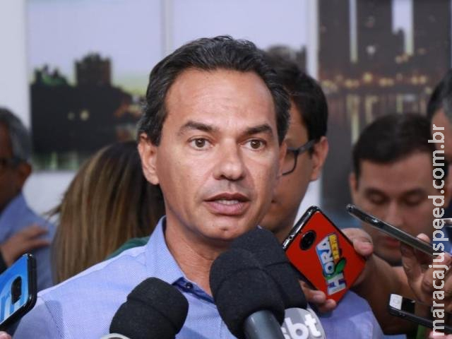 Índice de proliferação diminui 18%, mas combate à dengue continua, diz prefeito Índice de proliferação diminui 18%, mas combate à dengue continua, diz prefeito