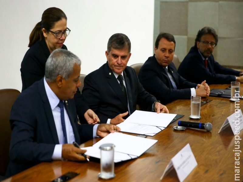 Institutos federais terão cursos de capacitação na área de segurança Institutos federais terão cursos de capacitação na área de segurança