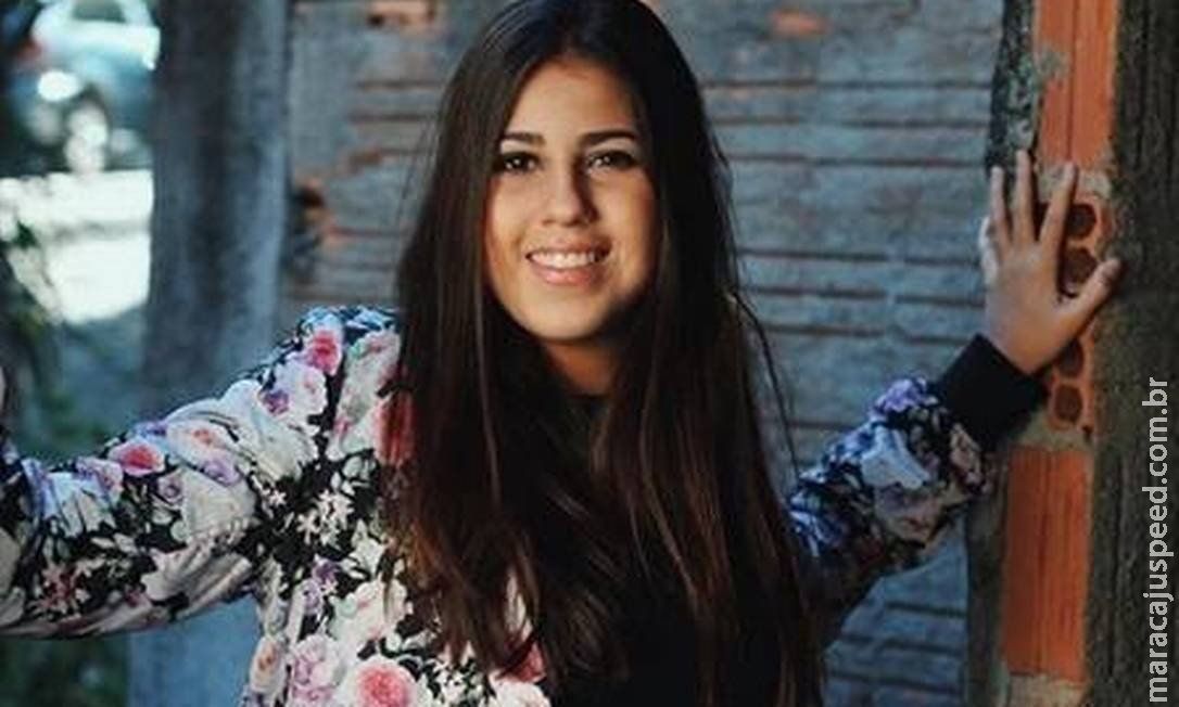 Jovem atingida por fachada de prédio retoma consciência após mais de um mês em coma Jovem atingida por fachada de prédio retoma consciência após mais de um mês em coma