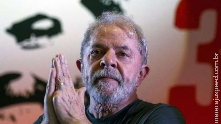 Lula tem pena reduzida e pode sair da cadeia em setembro Lula tem pena reduzida e pode sair da cadeia em setembro