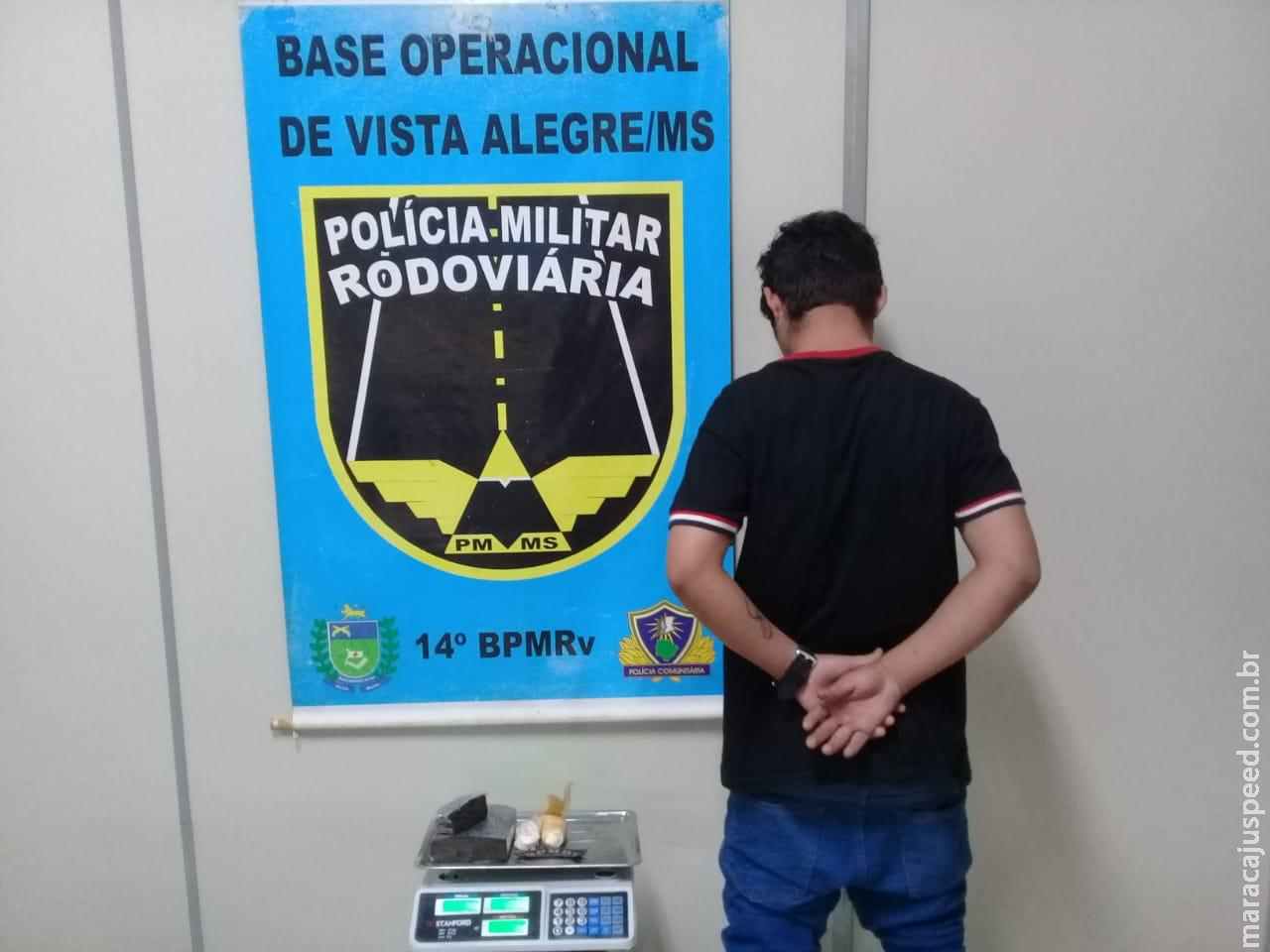 Maracaju: PMR aprende adolescente transportando haxixe e pasta base em ônibus Maracaju: PMR aprende adolescente transportando haxixe e pasta base em ônibus