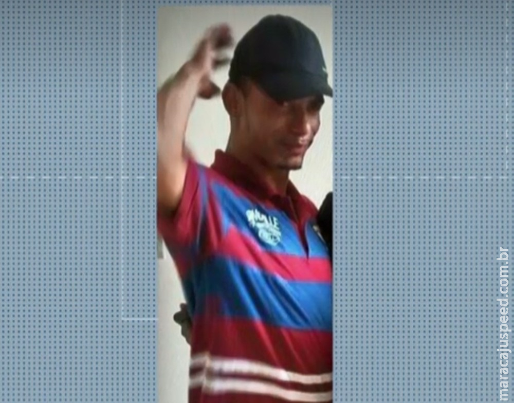 Morre catador de lixo baleado ao tentar ajudar família que foi alvo de 80 tiros do Exército no Rio Morre catador de lixo baleado ao tentar ajudar família que foi alvo de 80 tiros do Exército no Rio