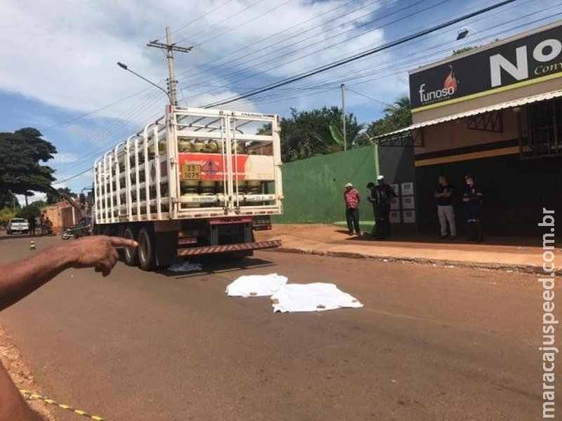 Mulher em bicicleta morre ao ser atropelada por caminhão no Caiobá Mulher em bicicleta morre ao ser atropelada por caminhão no Caiobá