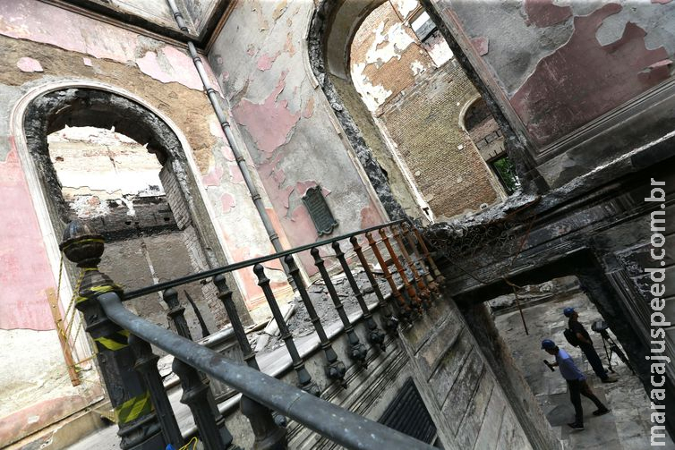 Museu Nacional solidariza-se com franceses por incêndio na Notre-Dame Museu Nacional solidariza-se com franceses por incêndio na Notre-Dame