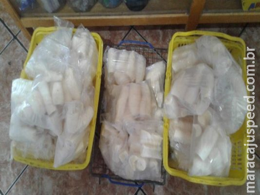 Procon encontra produtos vencidos e mofados em comércio do Vila Cidade 