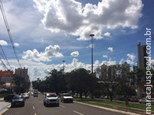 Sábado deve ser de calor em tempo seco na maior parte do Estado