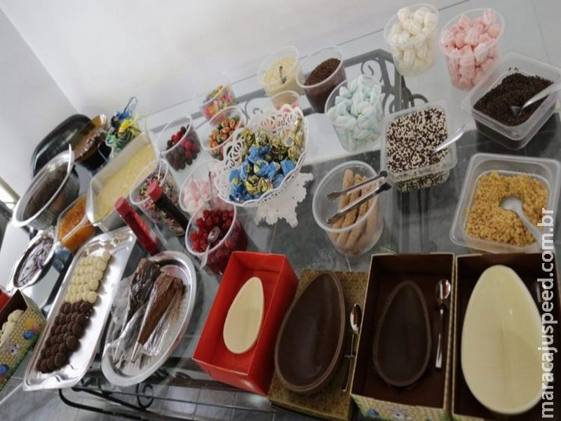 Self-service de ovo de chocolate vira opção para customizar presentes na Páscoa 