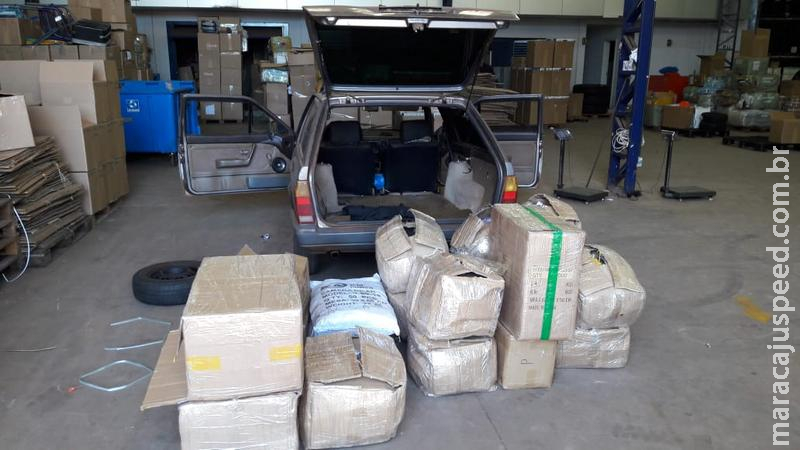 Três veículos foram apreendidos pelo DOF na região de Ponta Porã carregados com produtos adquiridos no Paraguai sem a documentação de regularidade fiscal Três veículos foram apreendidos pelo DOF na região de Ponta Porã carregados com produtos adquiridos no Paraguai sem a documentação de regularidade fiscal