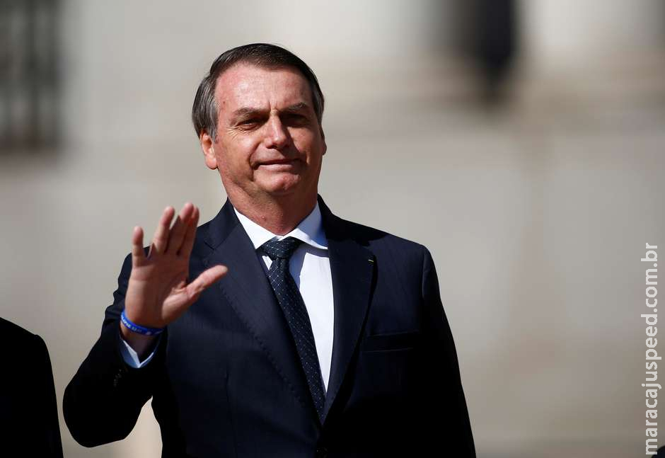 Bolsonaro sanciona mudanças que fortalecem Maria da Penha
