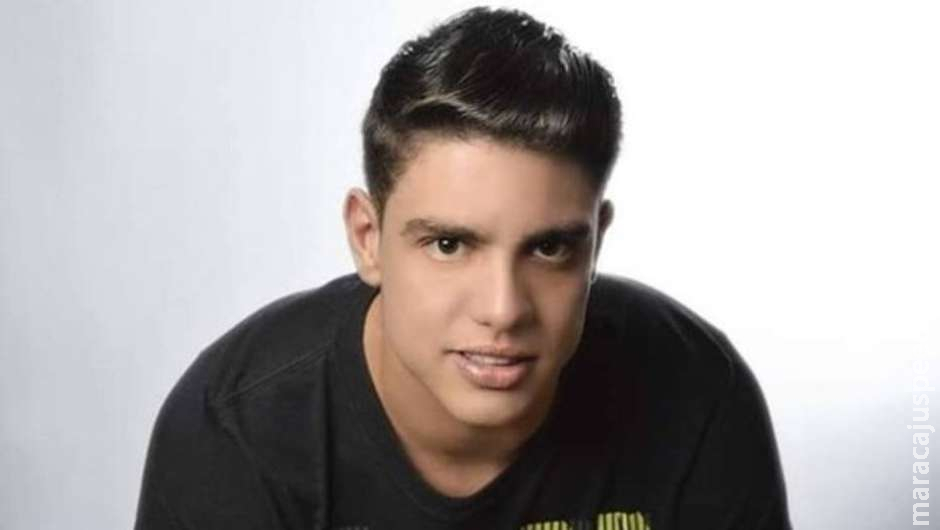 Cantor sertanejo morre, aos 26 anos, em acidente de moto Cantor sertanejo morre, aos 26 anos, em acidente de moto