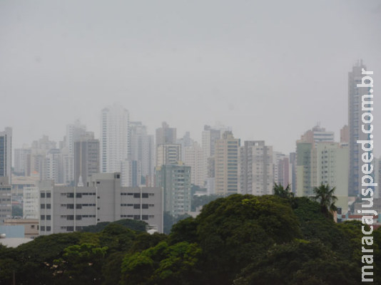 Chegada de frente fria derruba temperatura e há previsão de chuva