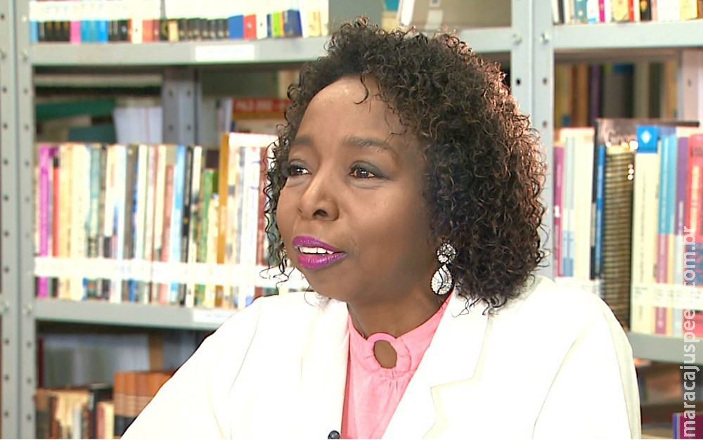 Cientista nega falsificação de diploma de pós-doutorado em Harvard Cientista nega falsificação de diploma de pós-doutorado em Harvard