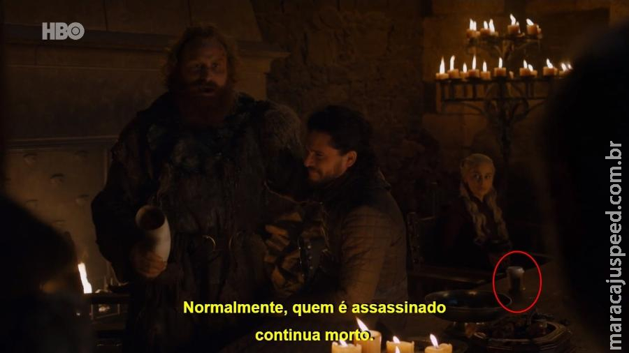 Copo de café da Starbucks é esquecido durante cena de ‘Got’ e vira piada na web; veja Copo de café da Starbucks é esquecido durante cena de ‘Got’ e vira piada na web; veja