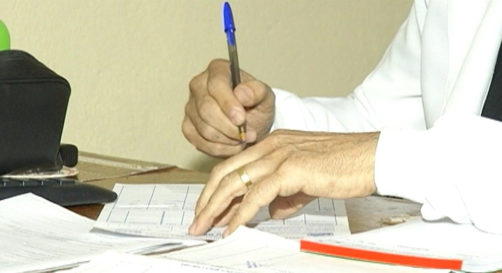 Desistências no Mais Médicos crescem e chegam a 19% das vagas preenchidas após saída de cubanos Desistências no Mais Médicos crescem e chegam a 19% das vagas preenchidas após saída de cubanos