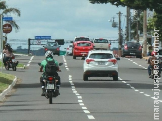 Donos de veículos com placa final 3 têm até dia 31 para pagar o licenciamento
