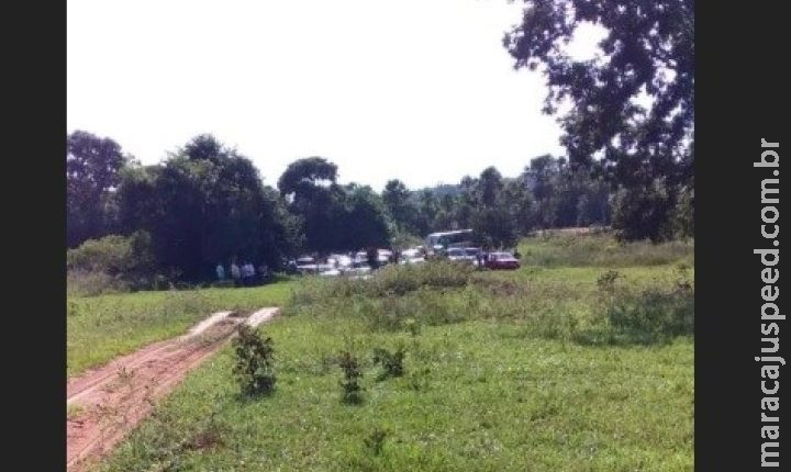 Duas fazendas em MS são invadidas por famílias ligadas ao MST Duas fazendas em MS são invadidas por famílias ligadas ao MST