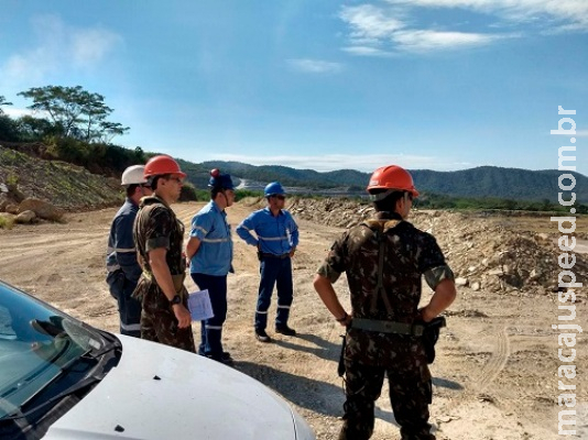 Exército fiscaliza comercialização de produtos explosivos