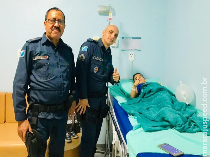 Fã da PM, garoto recebe visita de militares no hospital Fã da PM, garoto recebe visita de militares no hospital