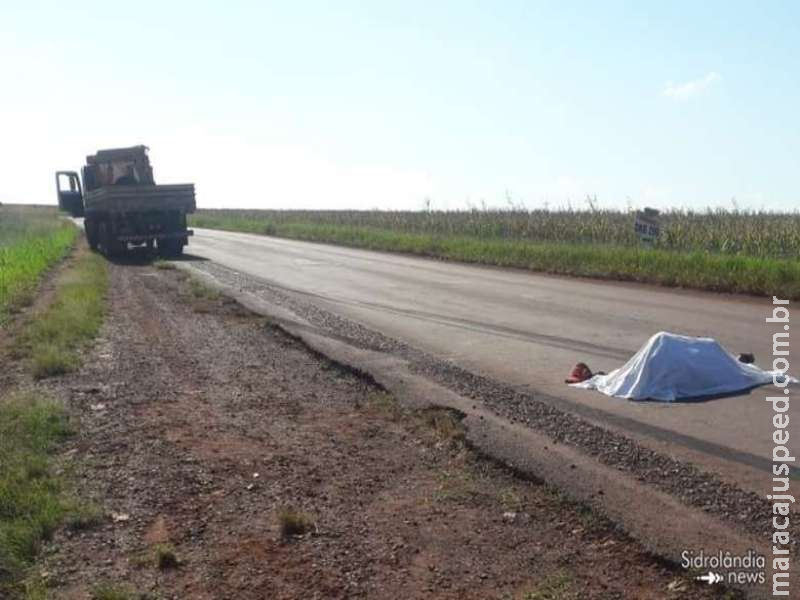 Homem morre ao ser atropelado por caminhão em rodovia