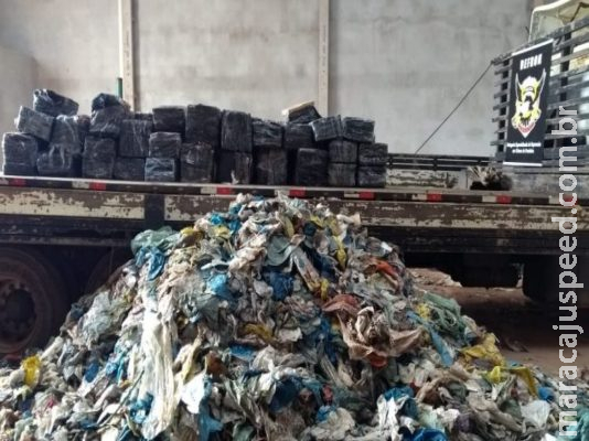 Maconha encontrada em meio a materiais recicláveis pesou 2,6 t em MS Maconha encontrada em meio a materiais recicláveis pesou 2,6 t em MS