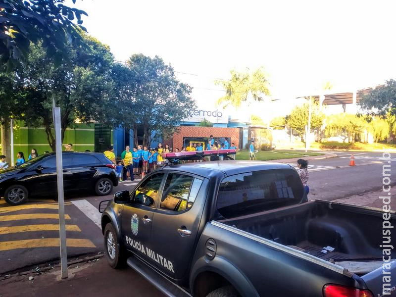 Maracaju: Alunos da Escola João Batista Lino Braga realizam blitz educativa Maracaju: Alunos da Escola João Batista Lino Braga realizam blitz educativa