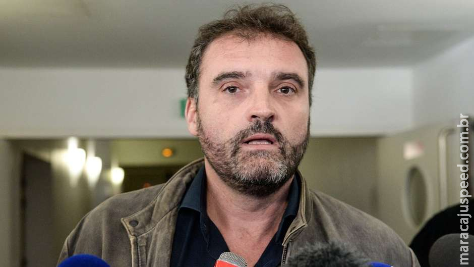 Médico é acusado de envenenar 17 pacientes para Médico é acusado de envenenar 17 pacientes para