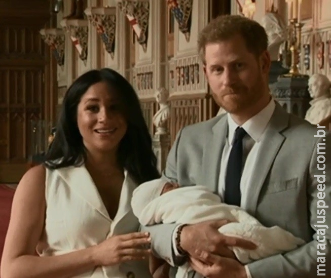 Meghan Markle e Harry mostram rostinho do bebê: "É mágico"