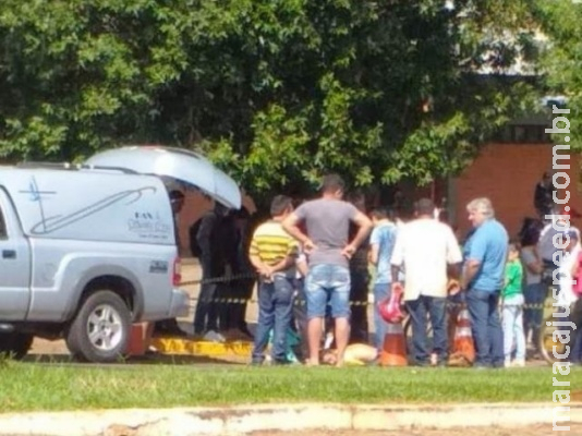 Morador de rua morre após levar "mata-leão" durante briga