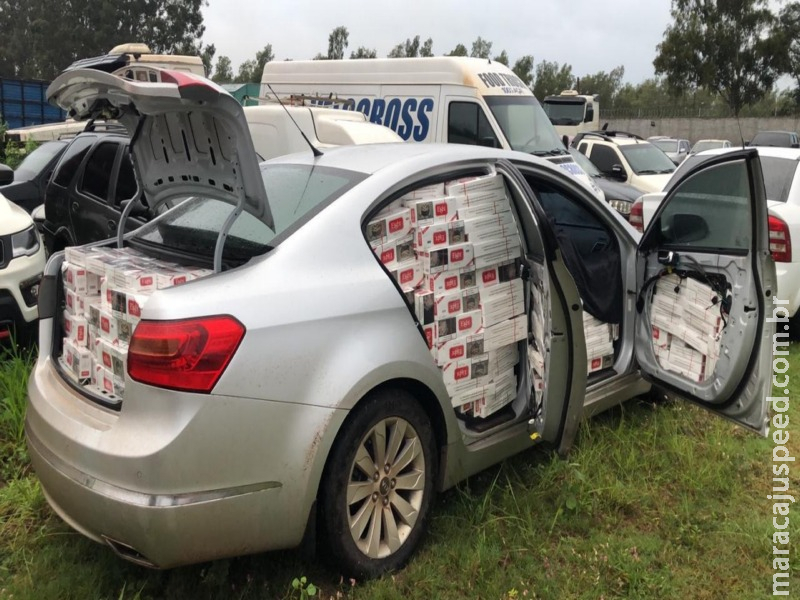 PF apreende carros lotados de cigarro