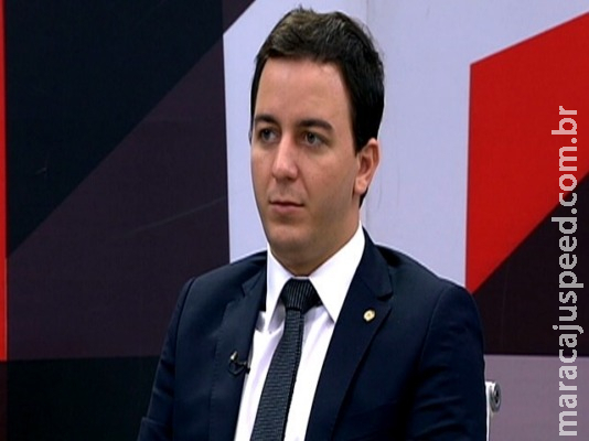 Proposta cria piso salarial de R$ 4,2 mil para assistente social Proposta cria piso salarial de R$ 4,2 mil para assistente social
