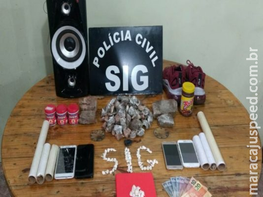 Traficantes são presos durante vídeo conferência em comercialização de drogas Traficantes são presos durante vídeo conferência em comercialização de drogas