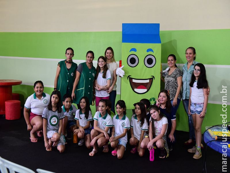 Alunos realizam visita técnica a Associação Recicla Maracaju Alunos realizam visita técnica a Associação Recicla Maracaju