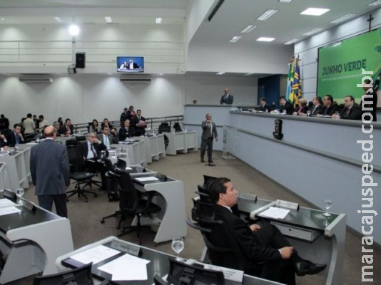 Com multa de R$ 500,00, vereadores aprovam restrição ao uso de narguilé Com multa de R$ 500,00, vereadores aprovam restrição ao uso de narguilé