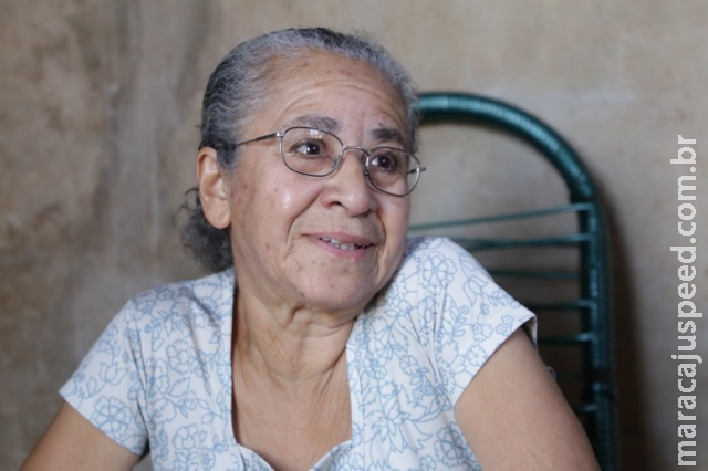 Depois do 65, Aparecida concilia netos, EJA, inglês e sonha chegar à faculdade Depois do 65, Aparecida concilia netos, EJA, inglês e sonha chegar à faculdade