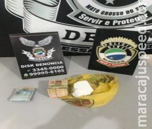 Dupla é presa com quase R$ 9 mil em dinheiro e drogas na Moreninha 