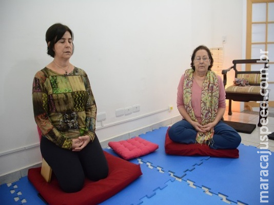 Em alta, meditar ajuda a aliviar dores e estresse Em alta, meditar ajuda a aliviar dores e estresse