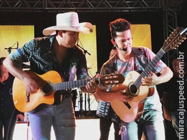 Em nova formação, dupla Alex e Yvan lança clipe da música Amor Caipira Em nova formação, dupla Alex e Yvan lança clipe da música Amor Caipira