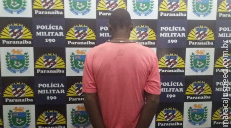 Foragido da Justiça tenta fugir, se embrenha em mato, mas acaba preso Foragido da Justiça tenta fugir, se embrenha em mato, mas acaba preso