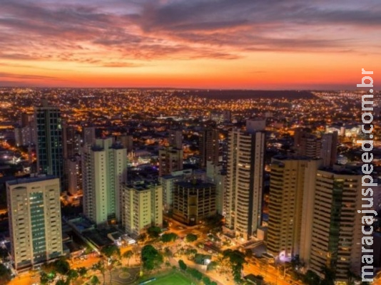 Fotógrafo registra cidade do alto e descobre nuances de cores que emocionam