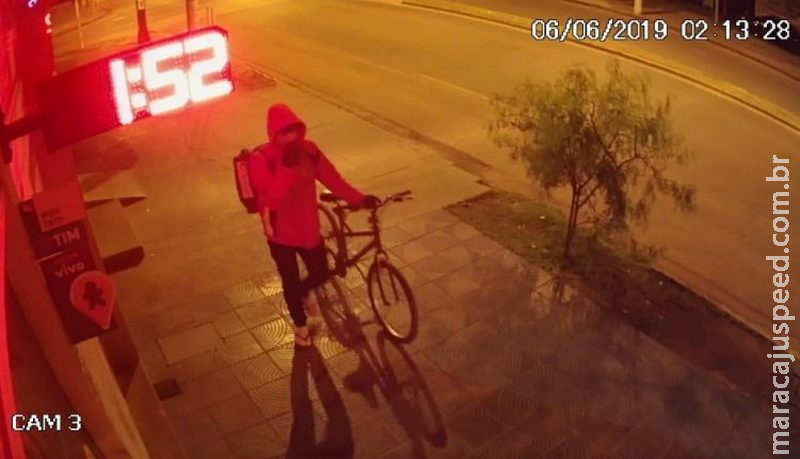 Homem furta 60 celulares de loja e polícia faz buscas a suspeito em MS 